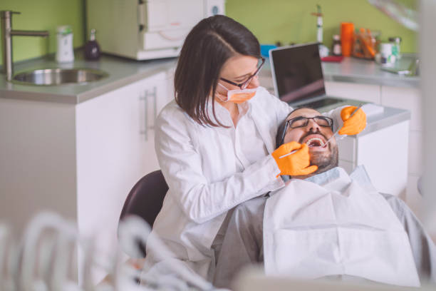 Best Broken or Chipped Tooth Repair in Lauderdale Lakes, FL